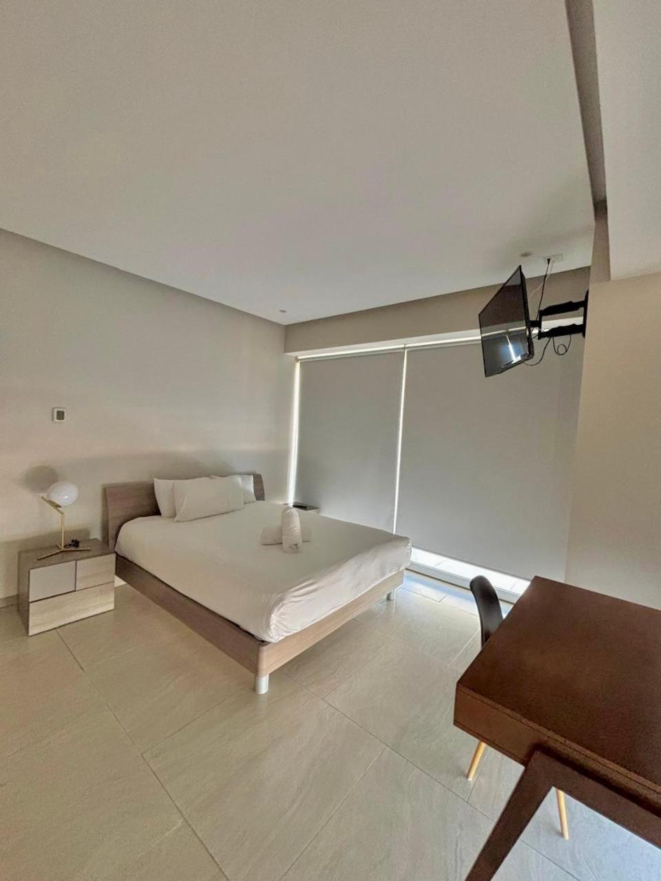 Park Life Guadalajara Aparthotel Ngoại thất bức ảnh