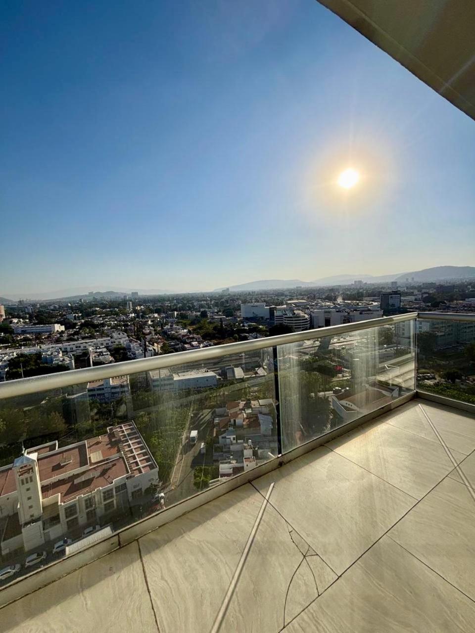 Park Life Guadalajara Aparthotel Ngoại thất bức ảnh