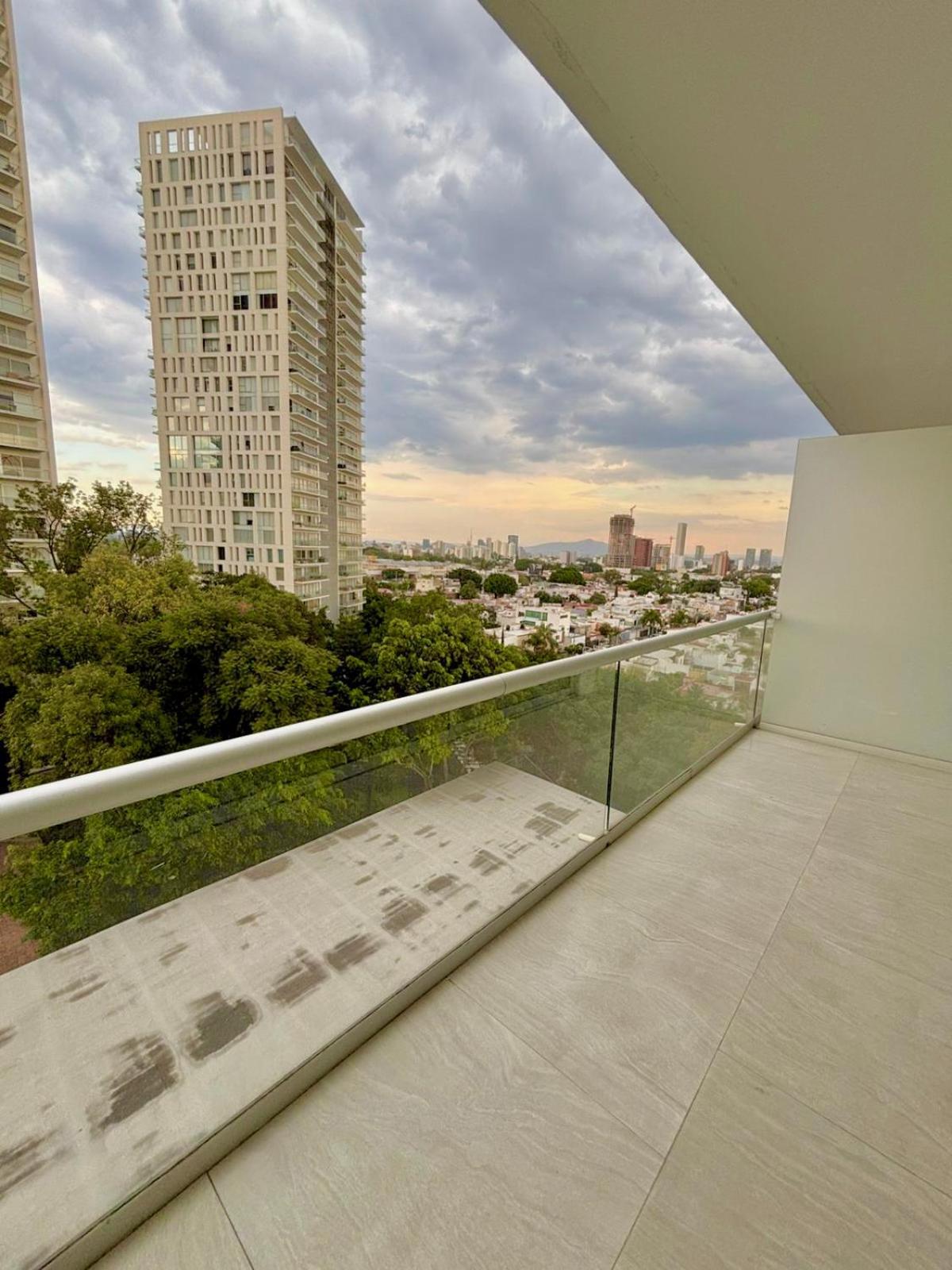 Park Life Guadalajara Aparthotel Ngoại thất bức ảnh