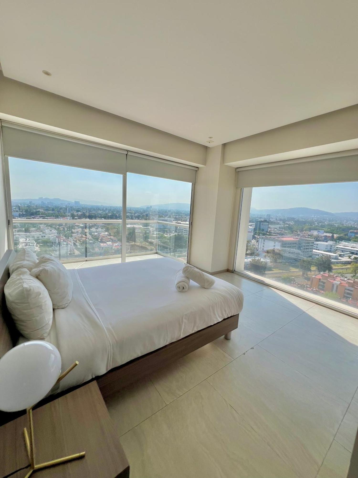 Park Life Guadalajara Aparthotel Ngoại thất bức ảnh